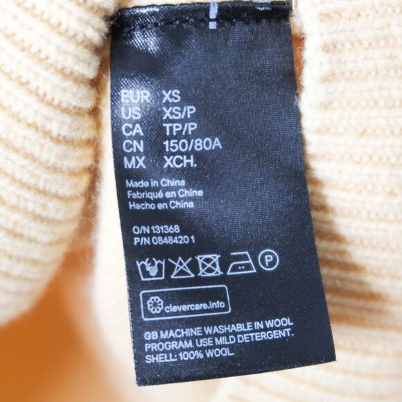 H&M Womens Knit Wool Sweater Size XS Cropped Boxy V-neck Winter‎ Casual - Picture 8 of 8